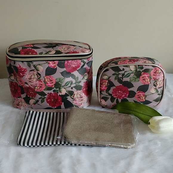 No Brand Handbags - 🌺4 PC COSMETIC BAGS BRAND NEW NO TAGS.